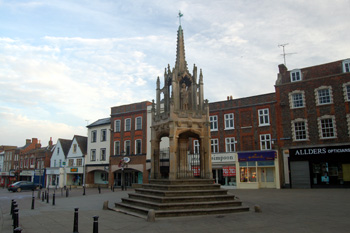 High Street Market Square and Cross June 2008